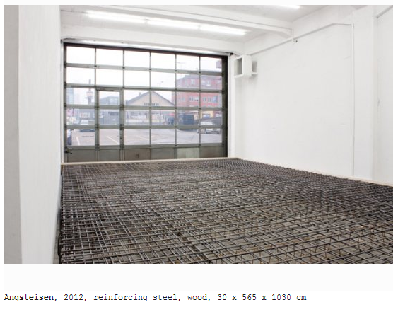 Karsten Födinger, Angsteisen, 2012, reinforcing steel, wood, 30 x 565 x 1030 cm